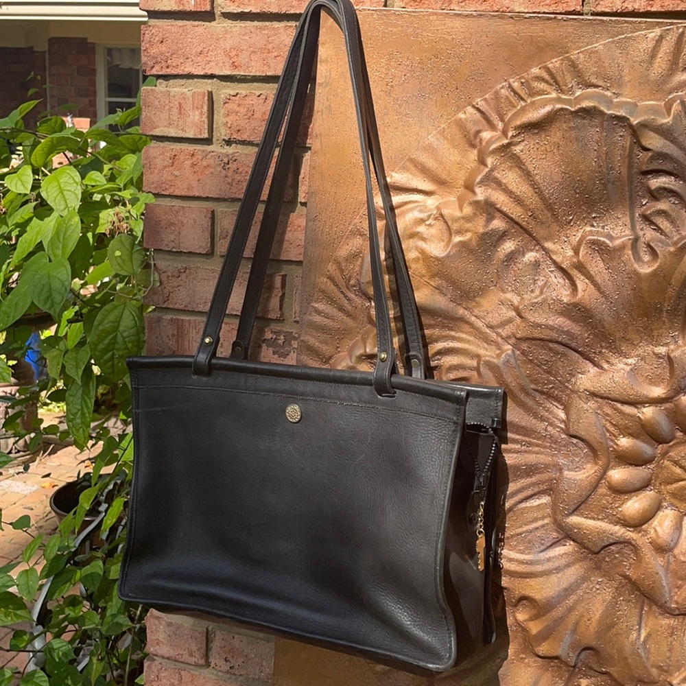 Wonderful Black all leather bag
